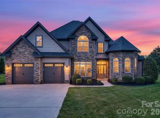 103 Webbed Foot Rd, Mooresville, NC 28117