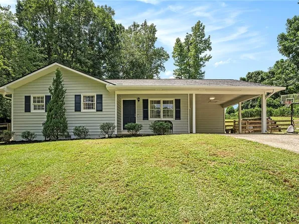 745 Pioneer Rd, Jasper, GA 30143