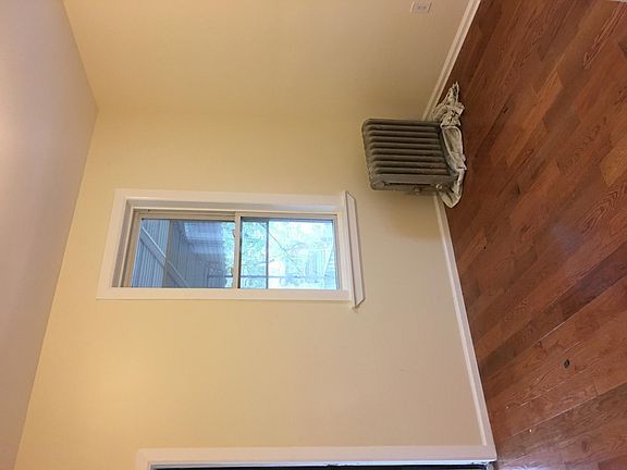 4th image of 3031 Young Ave