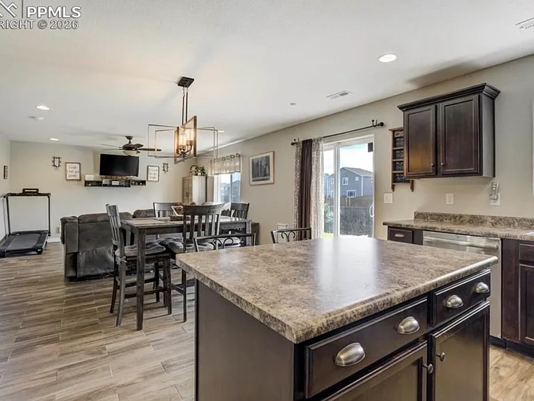 3812 Chia Dr — Photo 21