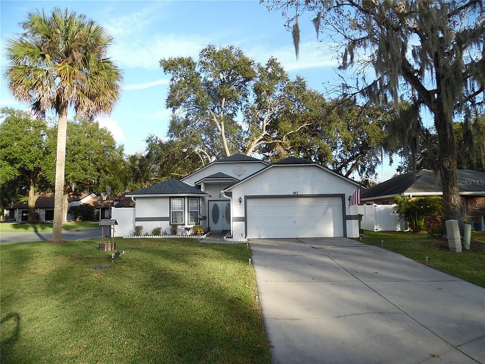 1st image of 967 Belle Oak Dr