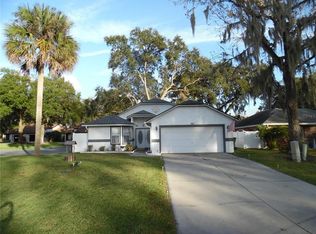 967 Belle Oak Dr, Leesburg, FL 34748