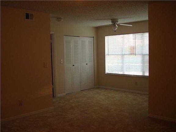 3rd image of 565 Vista Isles Dr APT 2012