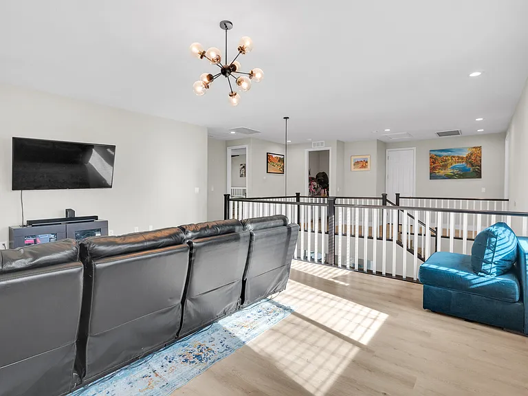 328 Elder View Dr — Photo 29