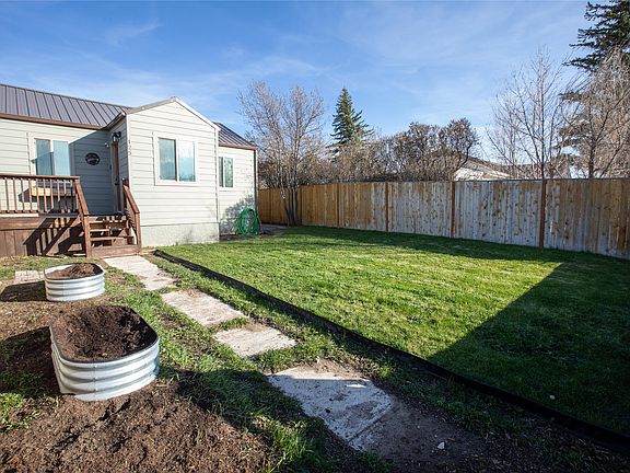 2nd image of 125 5th Ave SE
