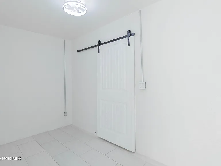 916 S Tays St #4 — Photo 17