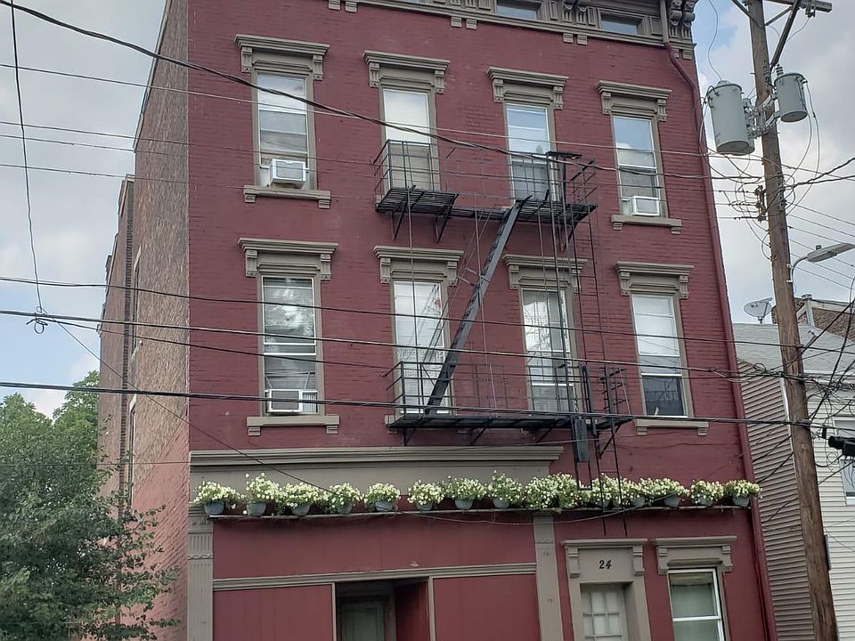 1st image of 24 E University Ave #2