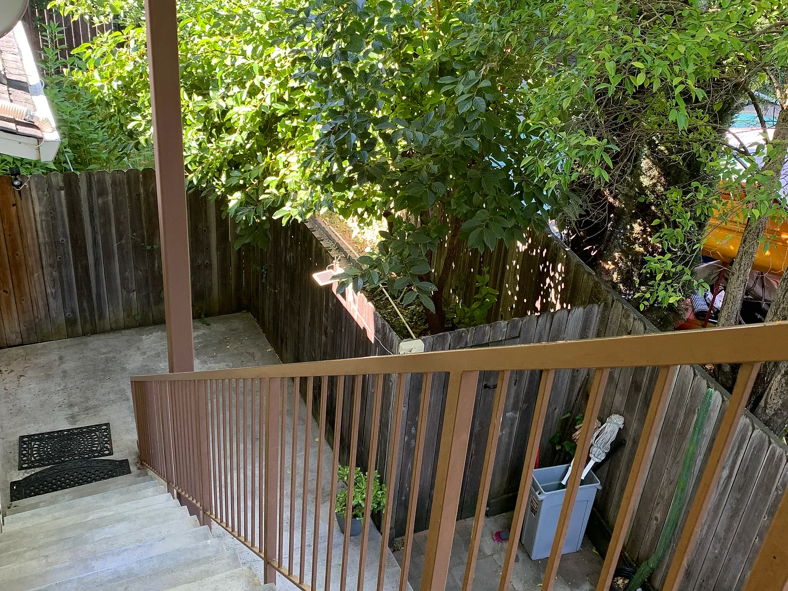 327 W Mill St — Photo 4