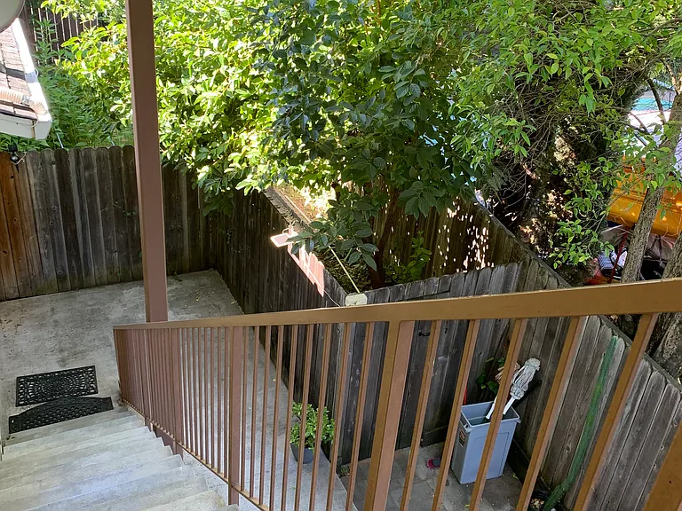 327 W Mill St #B — Photo 4