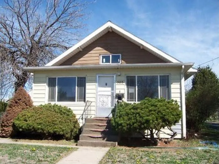 503 Lincoln Ave photo 1