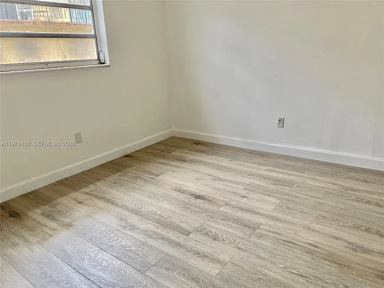 380 E 35th St #2118 — Photo 6