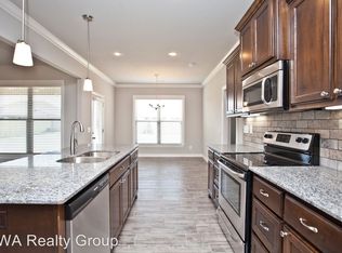 1003 Taylor Ln, Pea Ridge, AR 72751