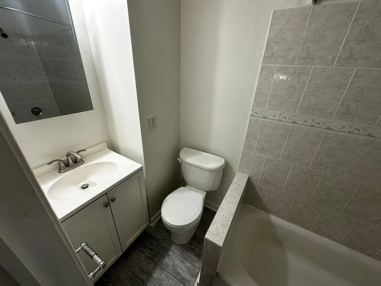 70 Joy St #13 — Photo 26