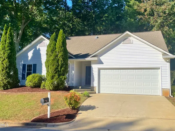101 Kramer Ct, Cary, NC 27511