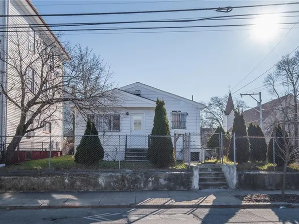 138 Oxford St, Providence, RI 02905