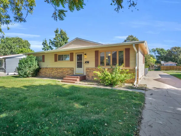 3711 I Ave, Kearney, NE 68847