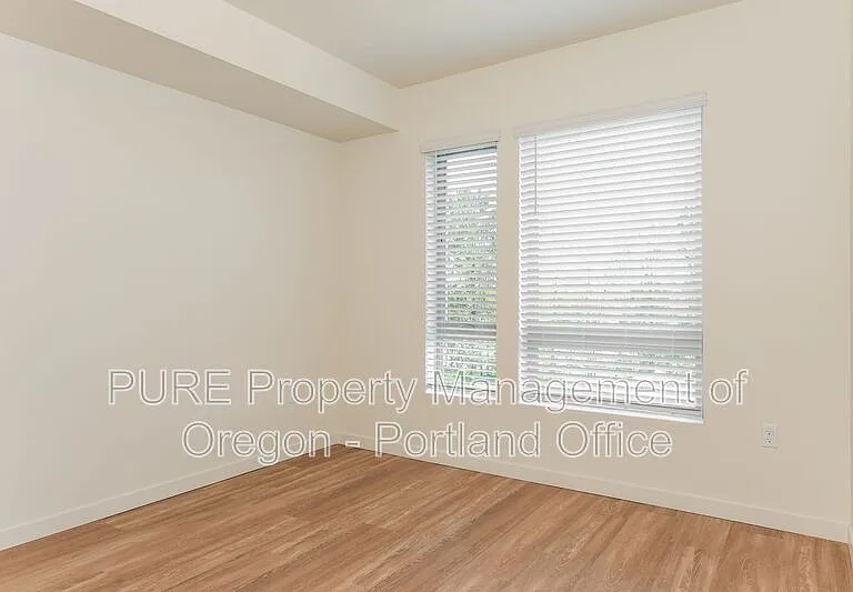 Halsey Crossing Apartments — Photo 53