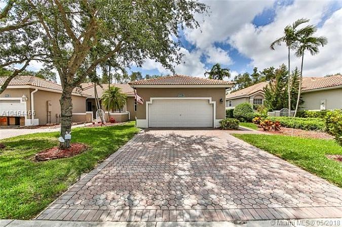 1st image of 8000 S Aragon Blvd Unit 3