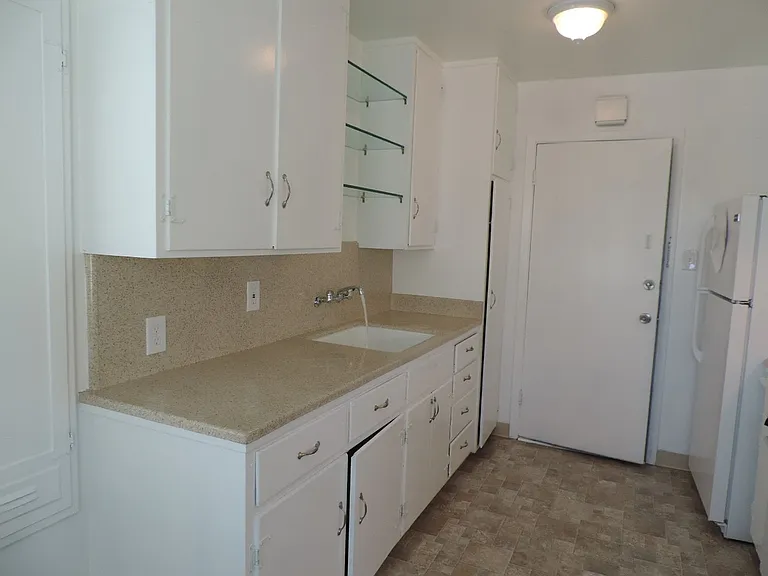520 Hilton St — Photo 7