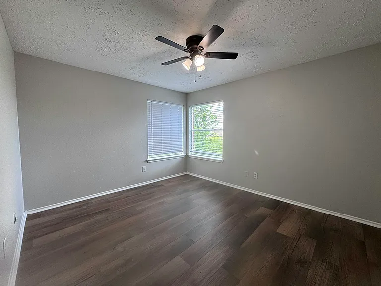 12303 Glenmeadow Dr — Photo 5