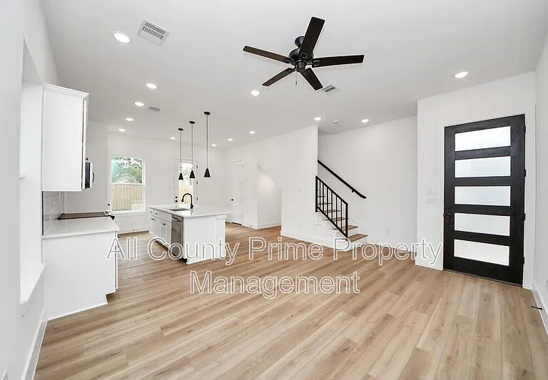 2708 Bostic St #B — Photo 4