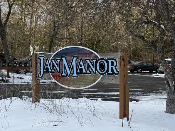 4501 F 41 APT 13, Oscoda, MI 48750