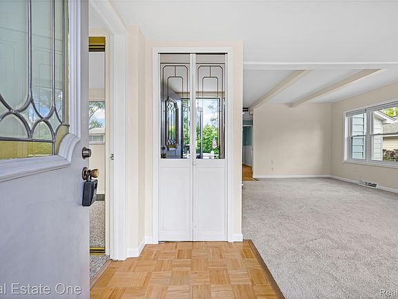 4th image of 4470 Bethune Ct
