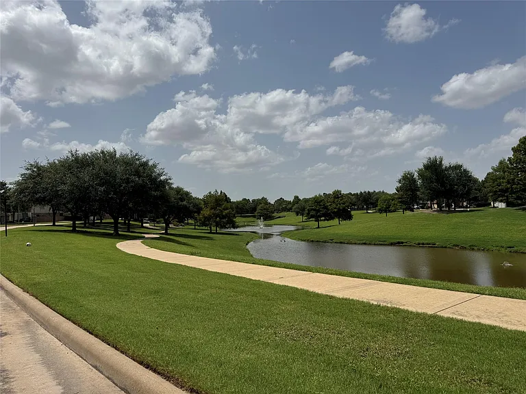 6418 Burgess Heights Ln — Photo 41