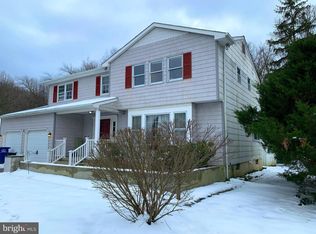 111 Chelsea Pl, Mount Laurel, NJ 08054