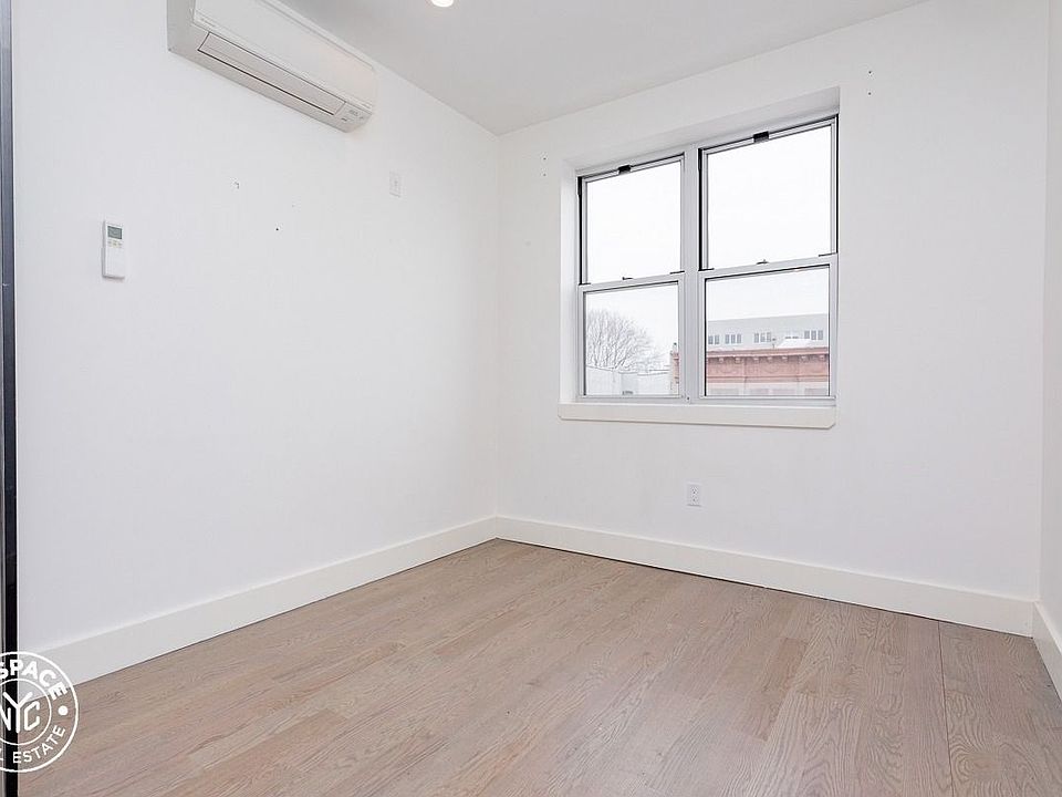 1st image of 824 Saint Johns Pl #6N