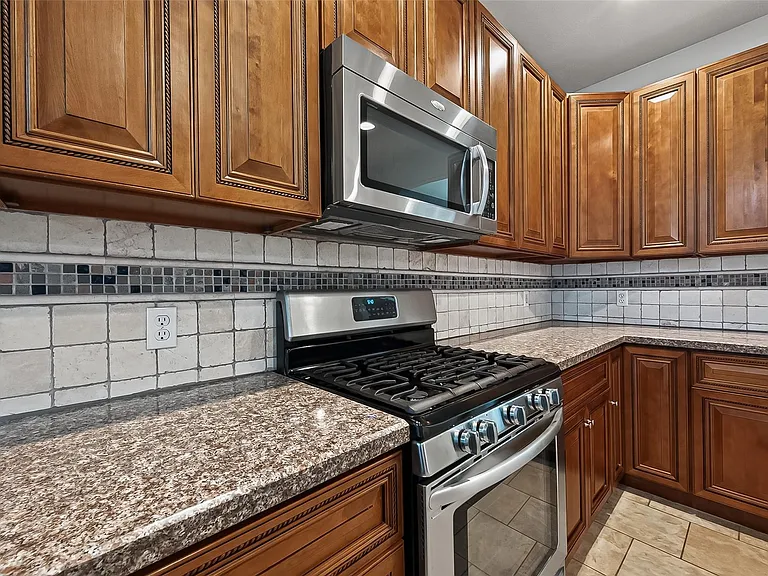 1522 Brook Grove Dr — Photo 12