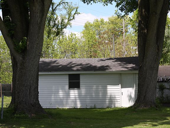 3rd image of 3322 Vesey Ave