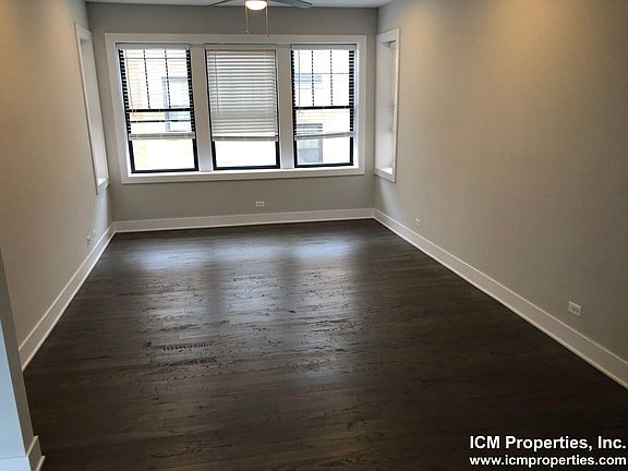3rd image of 2620 N Rockwell St #3D