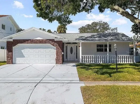 5910 Denver St NE, Saint Petersburg, FL 33703