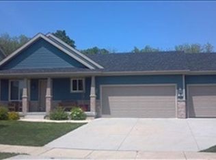 5360 Ballyduff St, Fitchburg, WI 53711