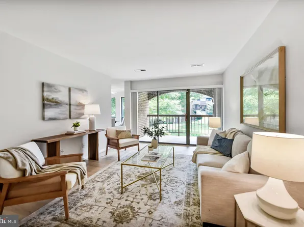 11224 Chestnut Grove Sq APT 228, Reston, VA 20190