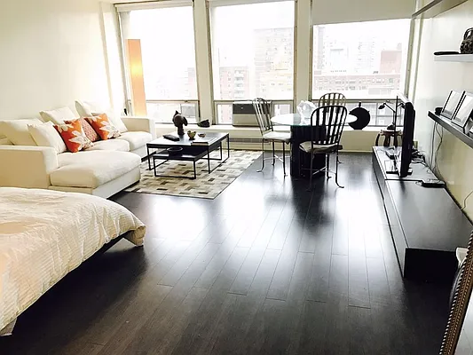 Rented by Your Vanity Realty | media 21