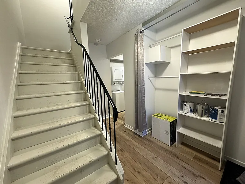 Welcoming 2 Bedroom Upper Unit in Letitia Heights — Photo 3