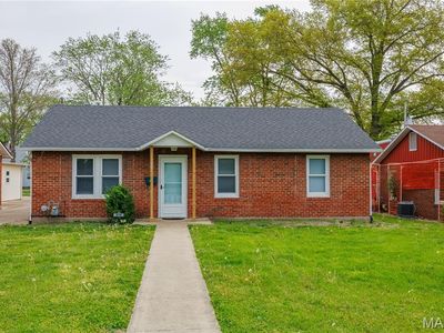 210 S Chestnut St, Saint Elmo, IL, 62458