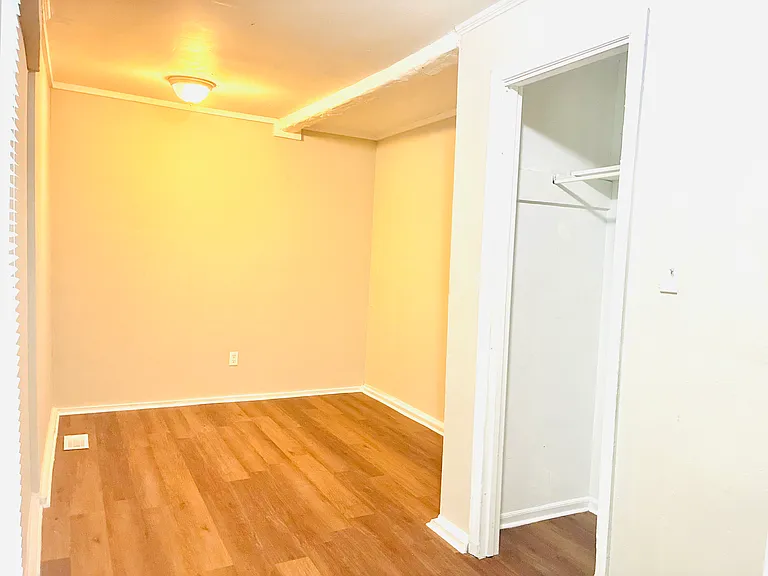 403 S Yates St — Photo 19
