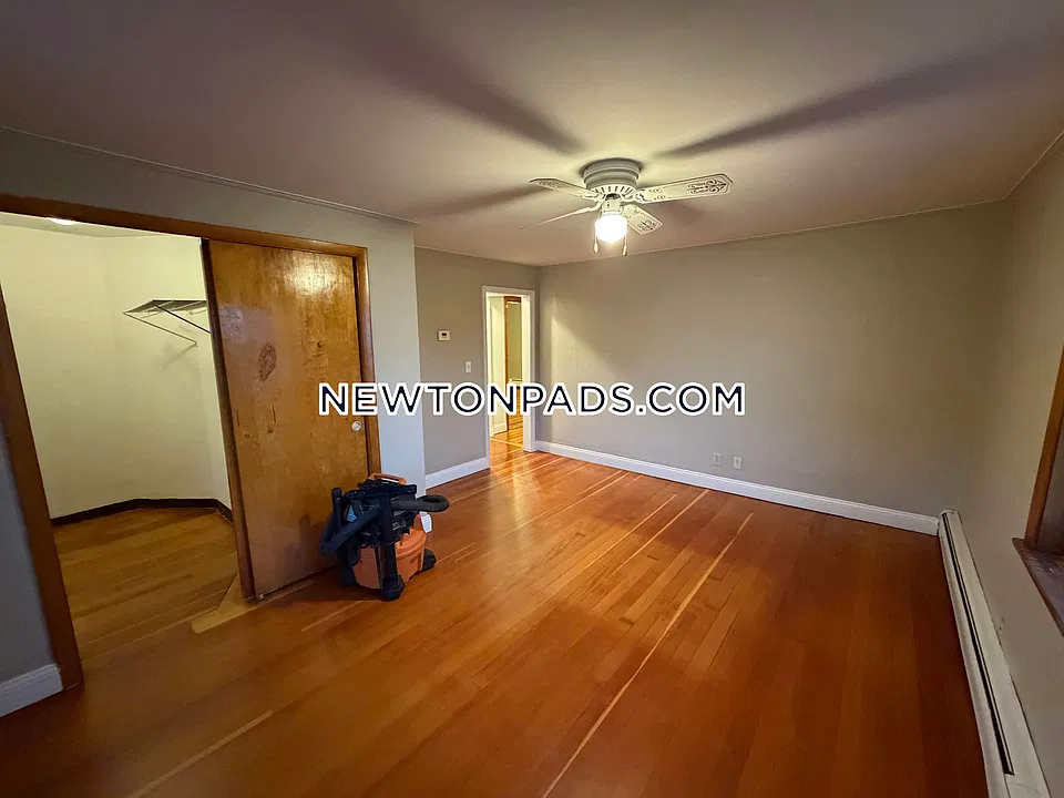 35 Lincoln St #1