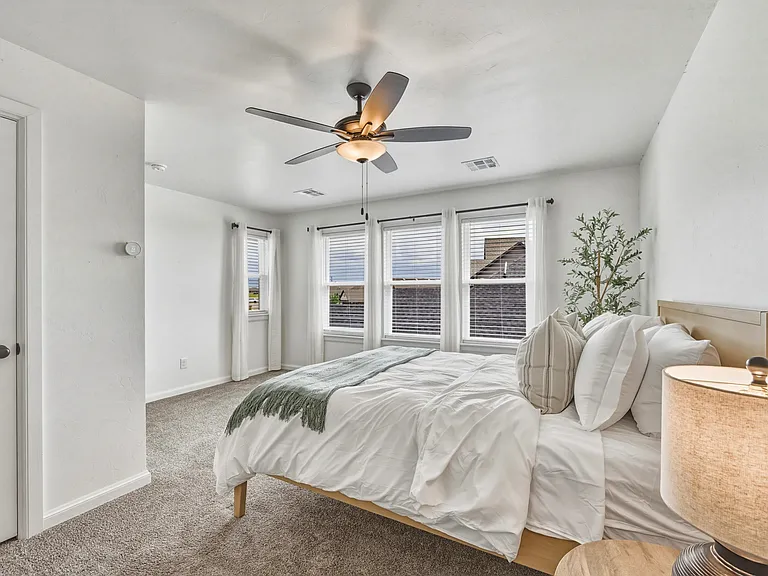 18433 Austin Pl — Photo 31