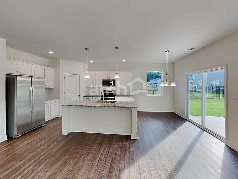5070 Hudson Valley Dr — Photo 5