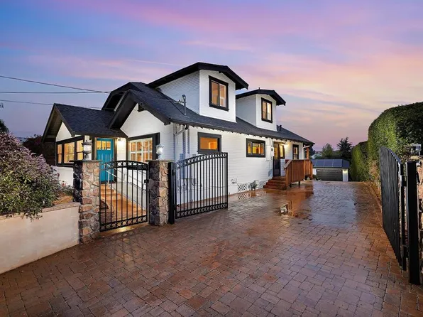 3252 Highland Dr, Carlsbad, CA 92008