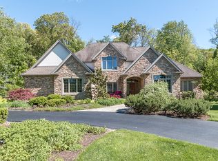 2190 Augusta Dr, Center Valley, PA 18034