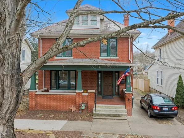 608 7th St, Marietta, OH 45750