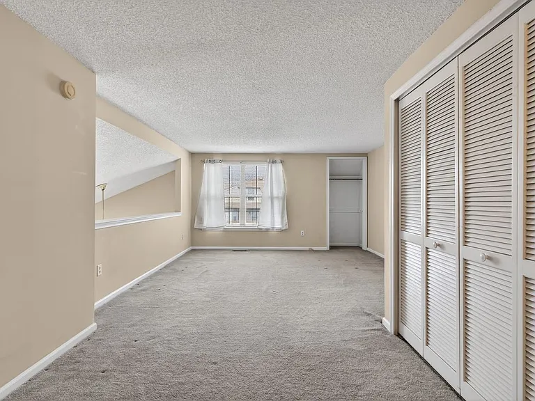 4202 Waltham Ct — Photo 23