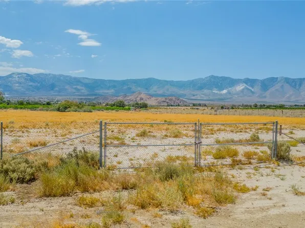 32453 Furst St, Lucerne Valley, CA 92356