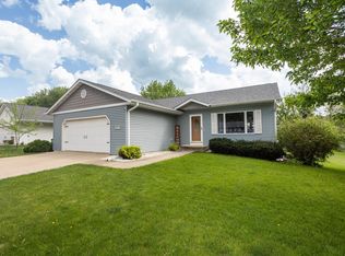 3728 Strathmore Ln SE, Rochester, MN 55904