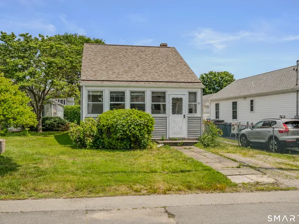 10 Swan Avenue, Old Lyme, CT 06371